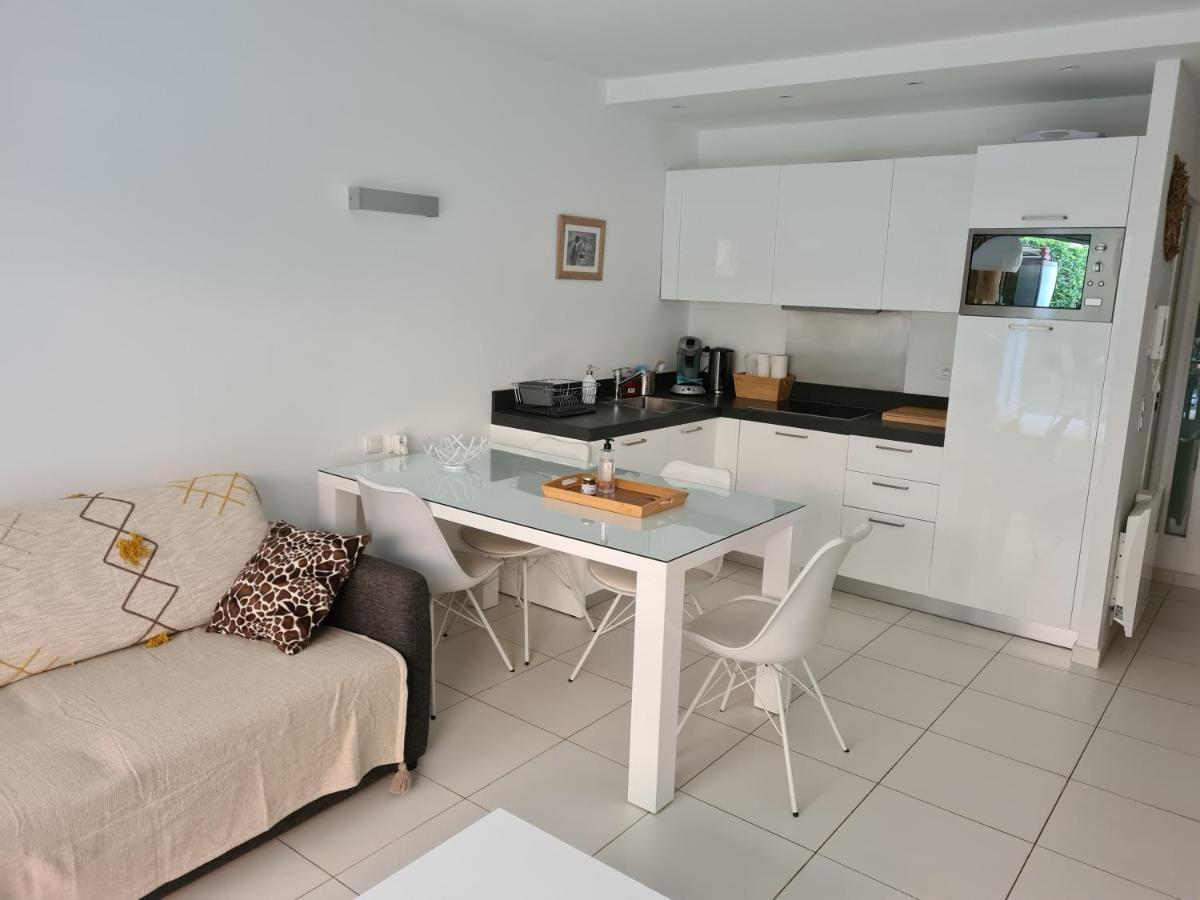 Le Lodge, T2 Classe 3 Etoiles Avec Jardin, Parking, Piscine & Mer A 2 Pas Mentona Zewnętrze zdjęcie