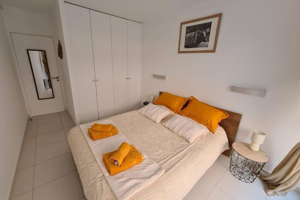 Le Lodge, T2 Classe 3 Etoiles Avec Jardin, Parking, Piscine & Mer A 2 Pas Mentona Zewnętrze zdjęcie